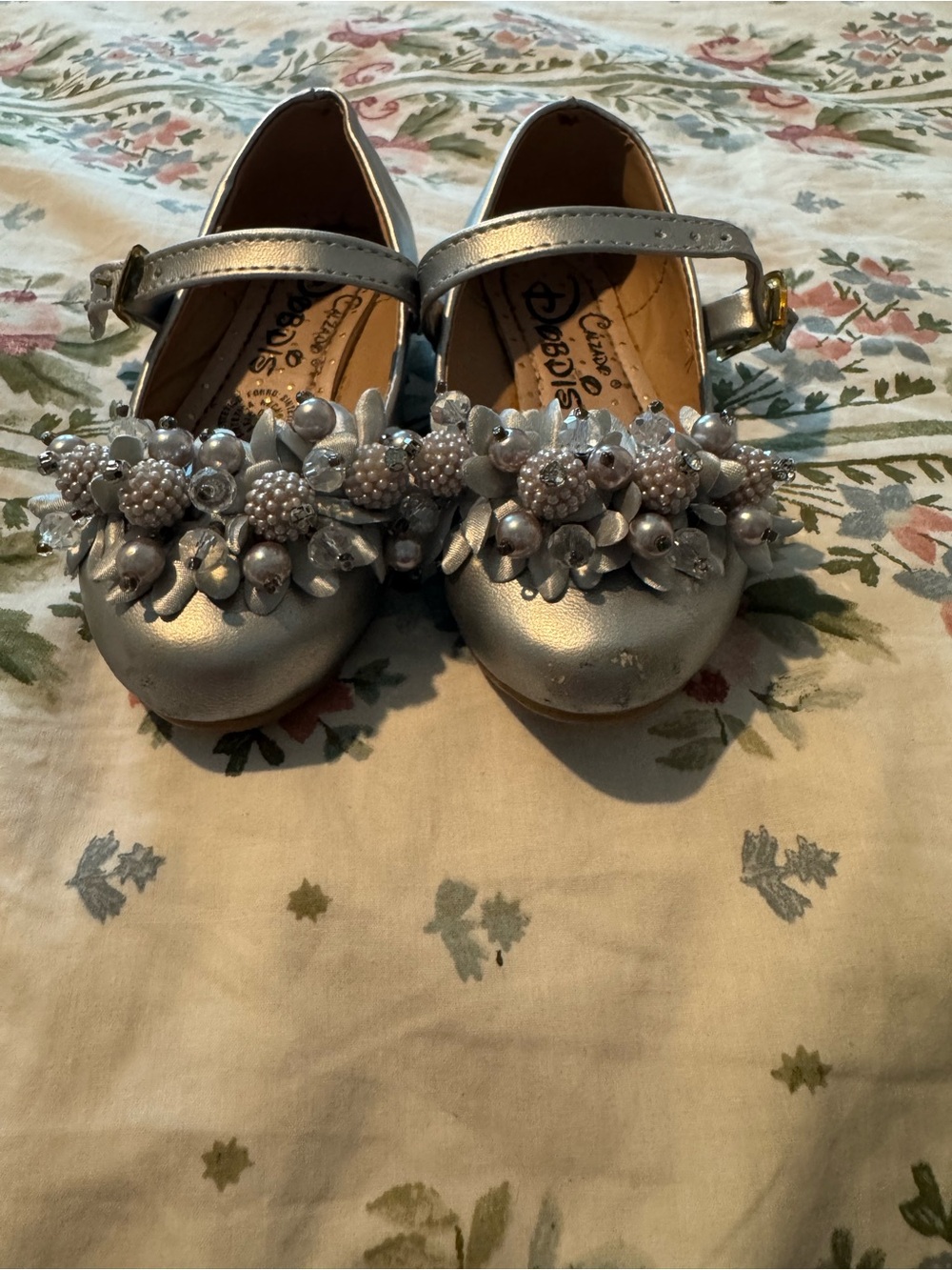 Girls Silver Floral-Pearl Mary Jane Dress Shoes with Strap